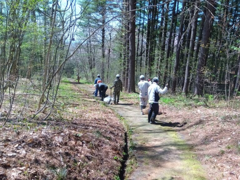 令和8年度　当麻山展望台及び登山道の清掃活動をしました